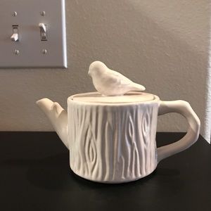 Two’s Company Woodgrain Teapot